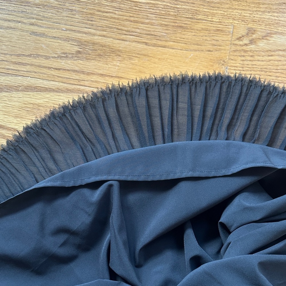 Theory Elegant Black Pleated Mini Skirt - Picture 4 of 6